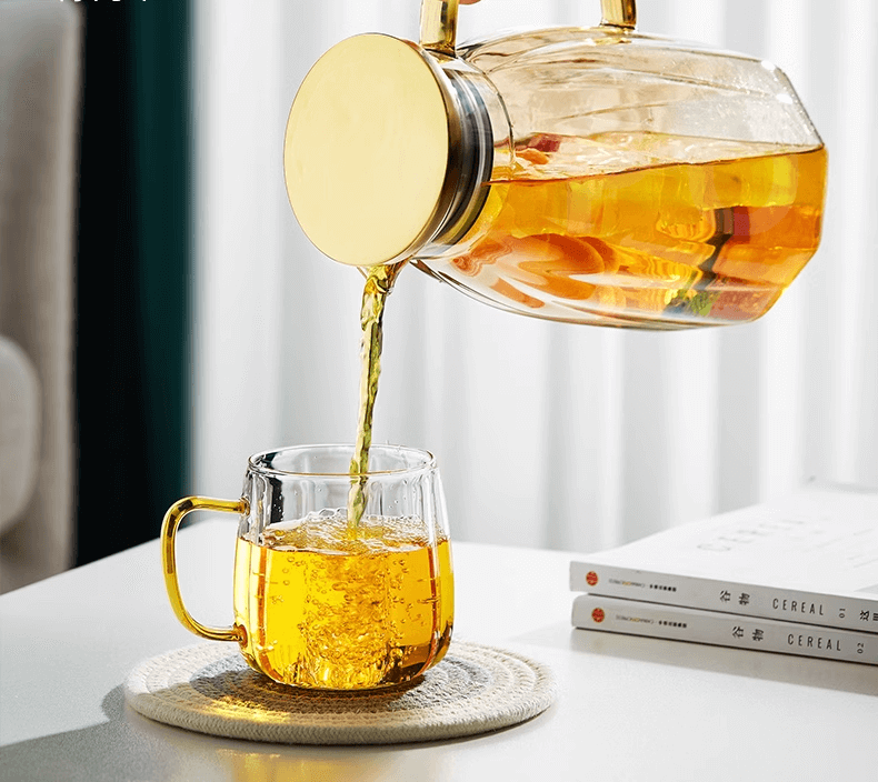 Glass Fridge Pur Jug With Spout For Drinking Use