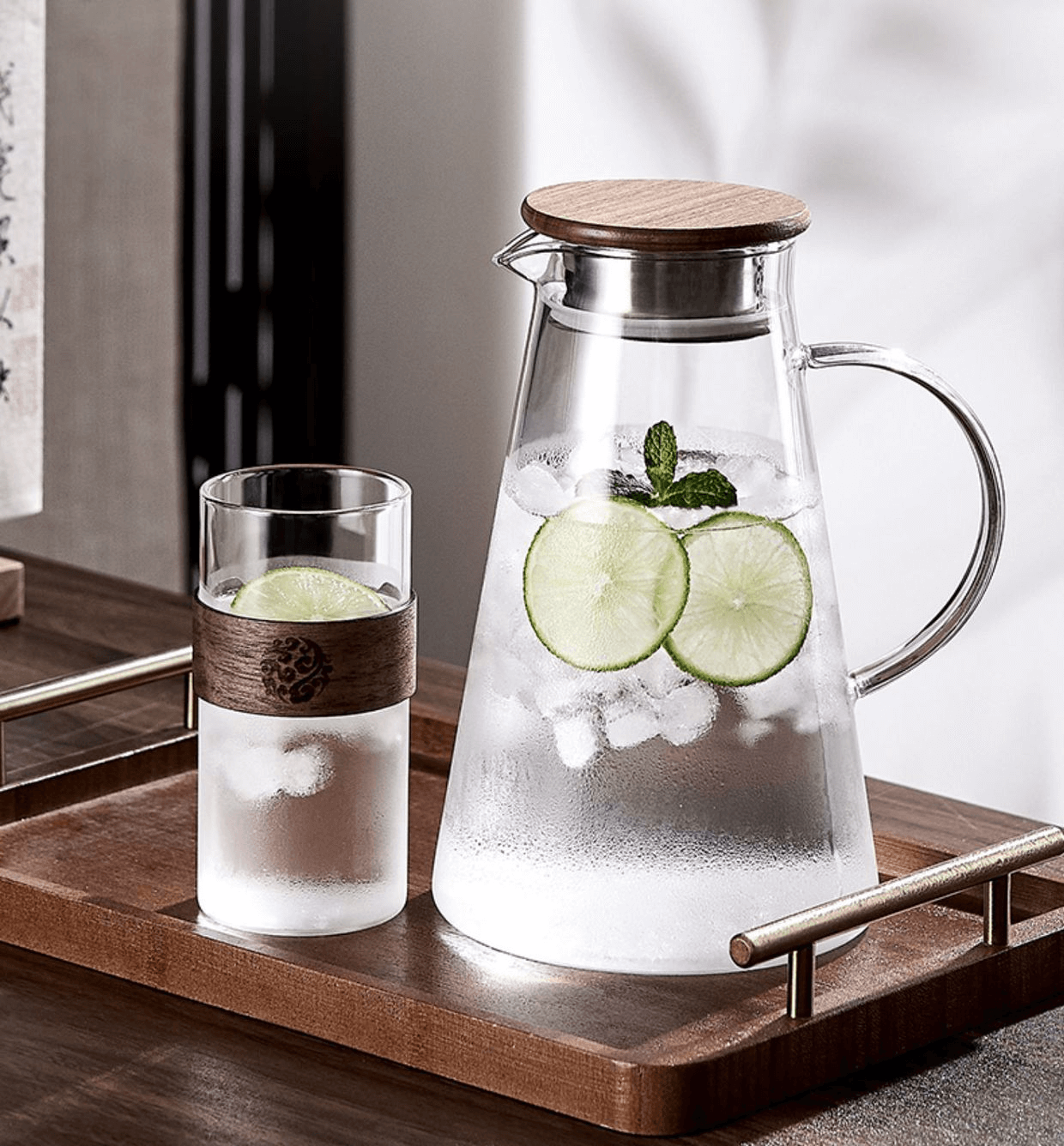 heat resisting pitcher with lid heat resisting pitcher with lid