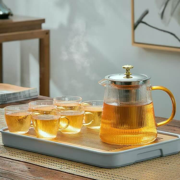 teapot with filter