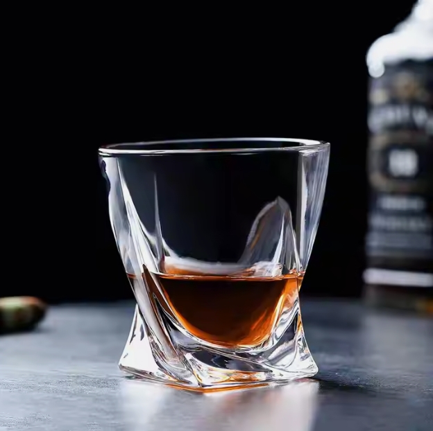 fine elegant crystal square plain heavy whiskey glasses