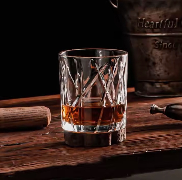 old fashioned vintage bulk crystal whisky glasses