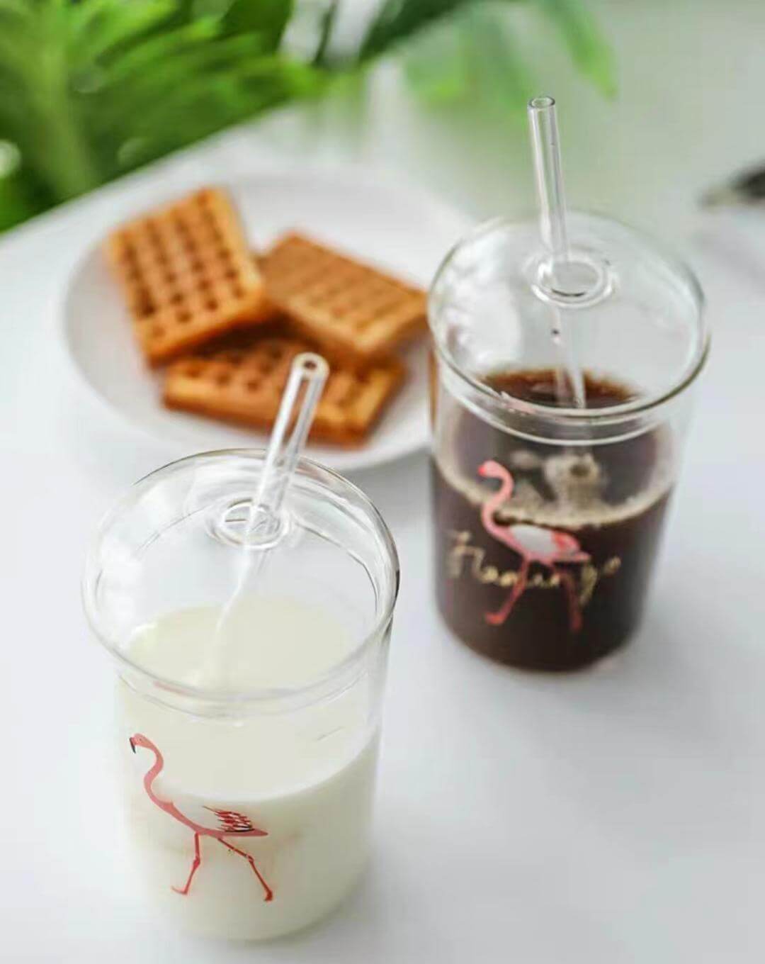 Clear Glass Iced Coffee Beverage Drinking Tumbler With Lid And Straw