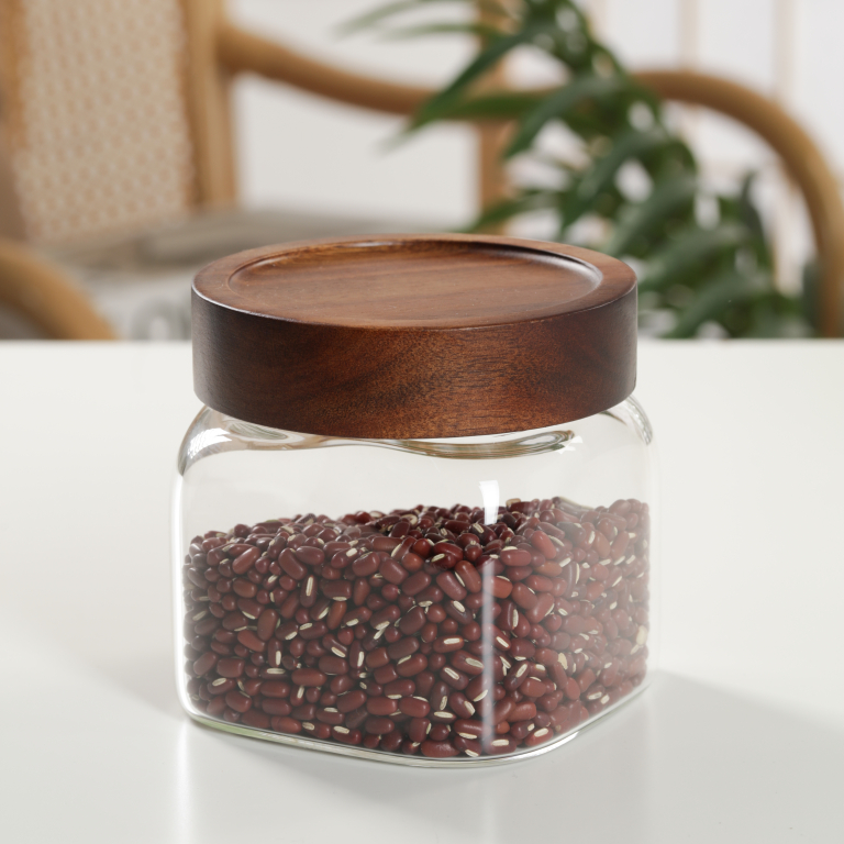 New Design Square Shape Airtight Borosilicate Glass Storage Jar with Acacia Screw Lid