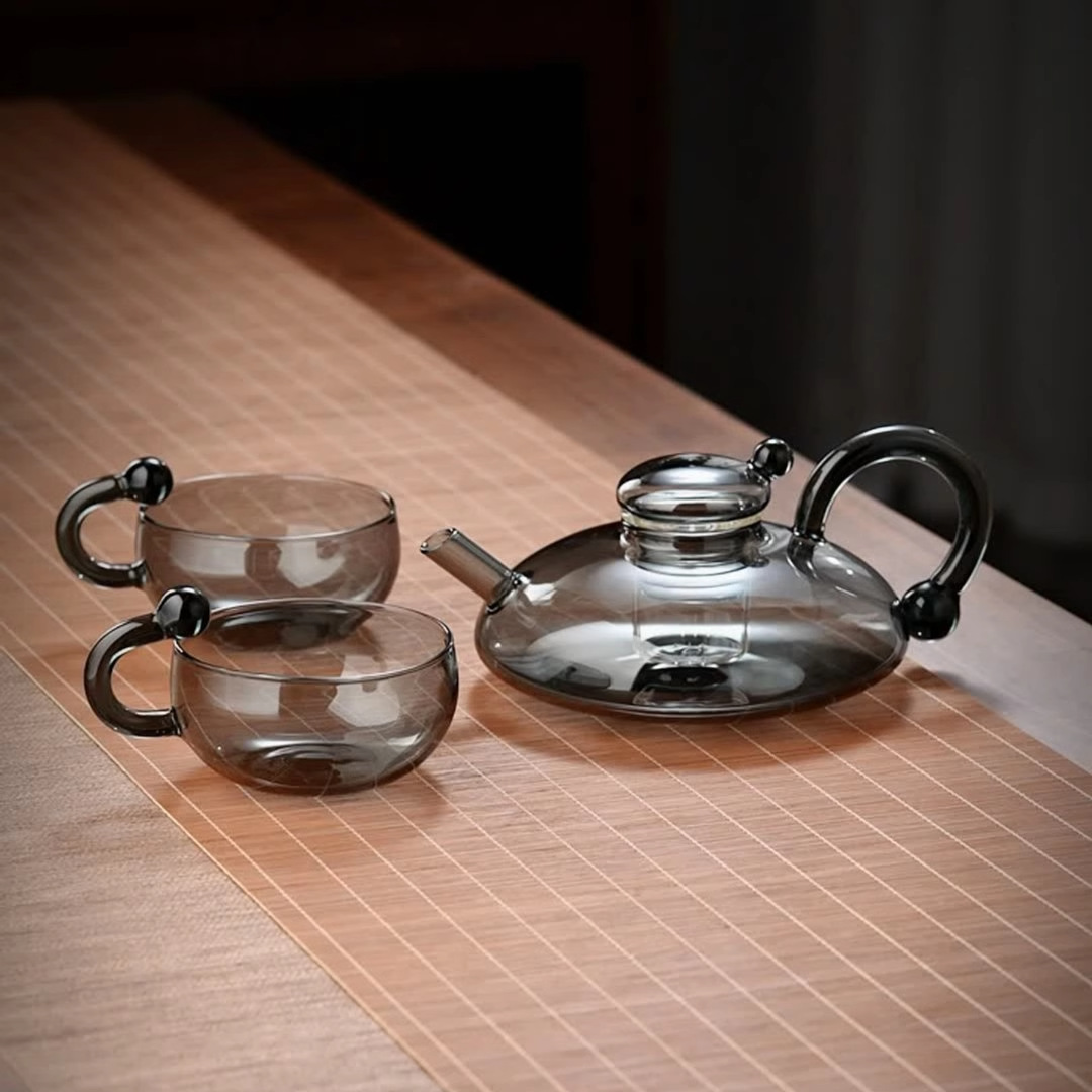 glass teapot