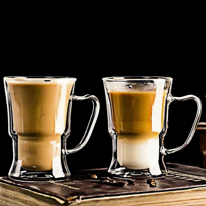 Small-capacity coffee cup with handle