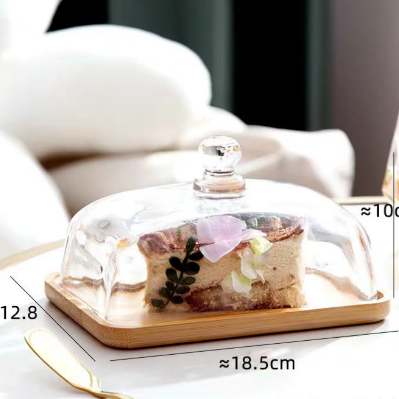 clear glass containers with lids