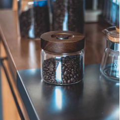 Modern non toxic large glass container with airtight acacia lid