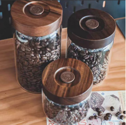 glass container with airtight lid