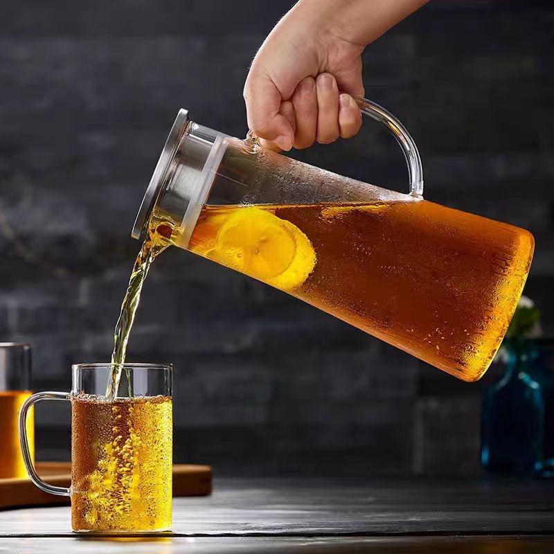 Large glass jugs glass water pitcher with lid