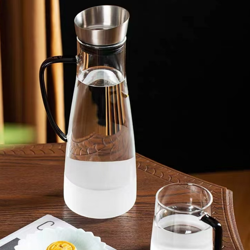 Bedside tall clear glass water carafe 2 gallon glass water pitcher