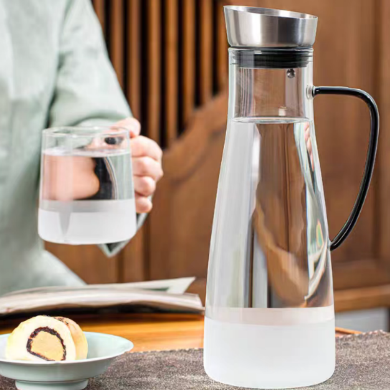 Bedside tall clear glass water carafe 2 gallon glass water pitcher