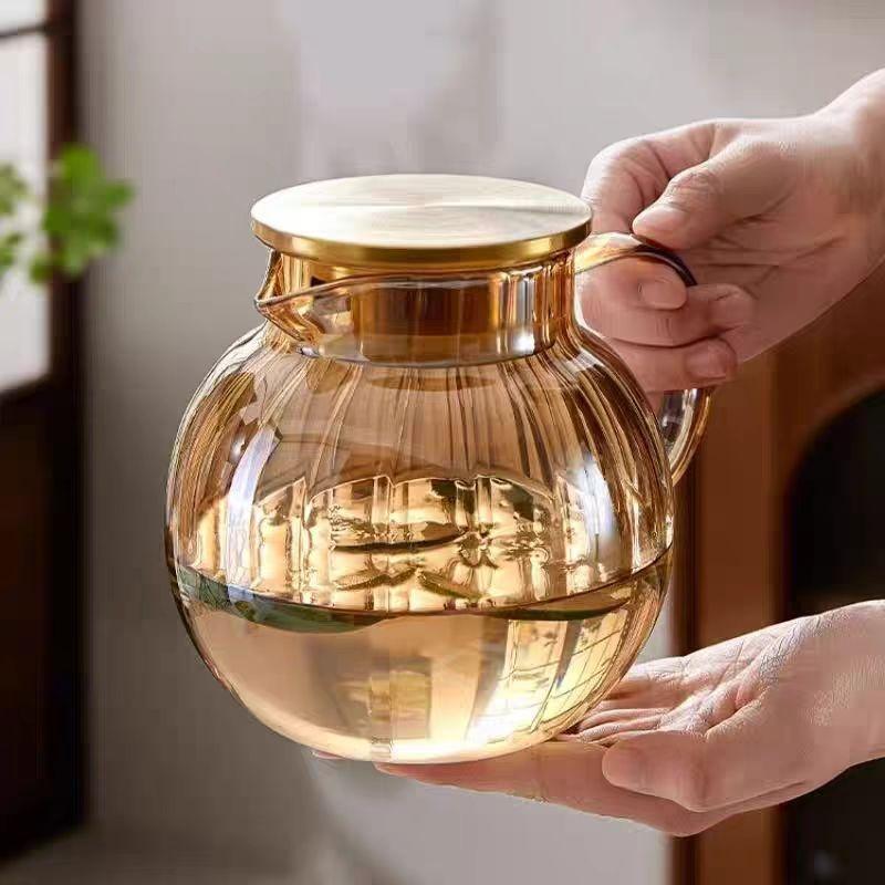 Small ribbed water carafe sun tea glass pitcher with lid