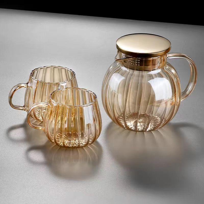 Small ribbed water carafe sun tea glass pitcher with lid