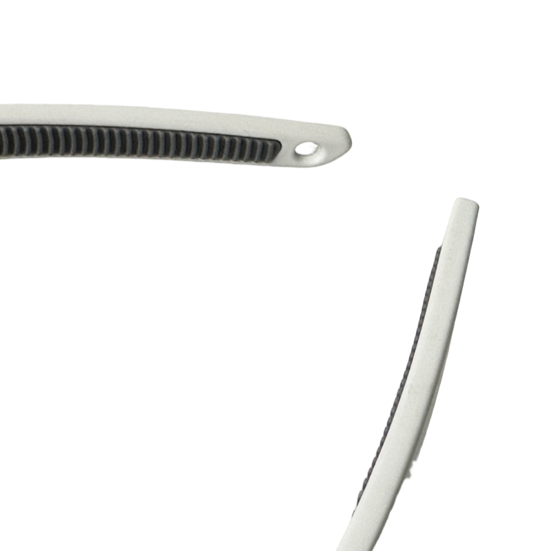Non-slip nose pad design