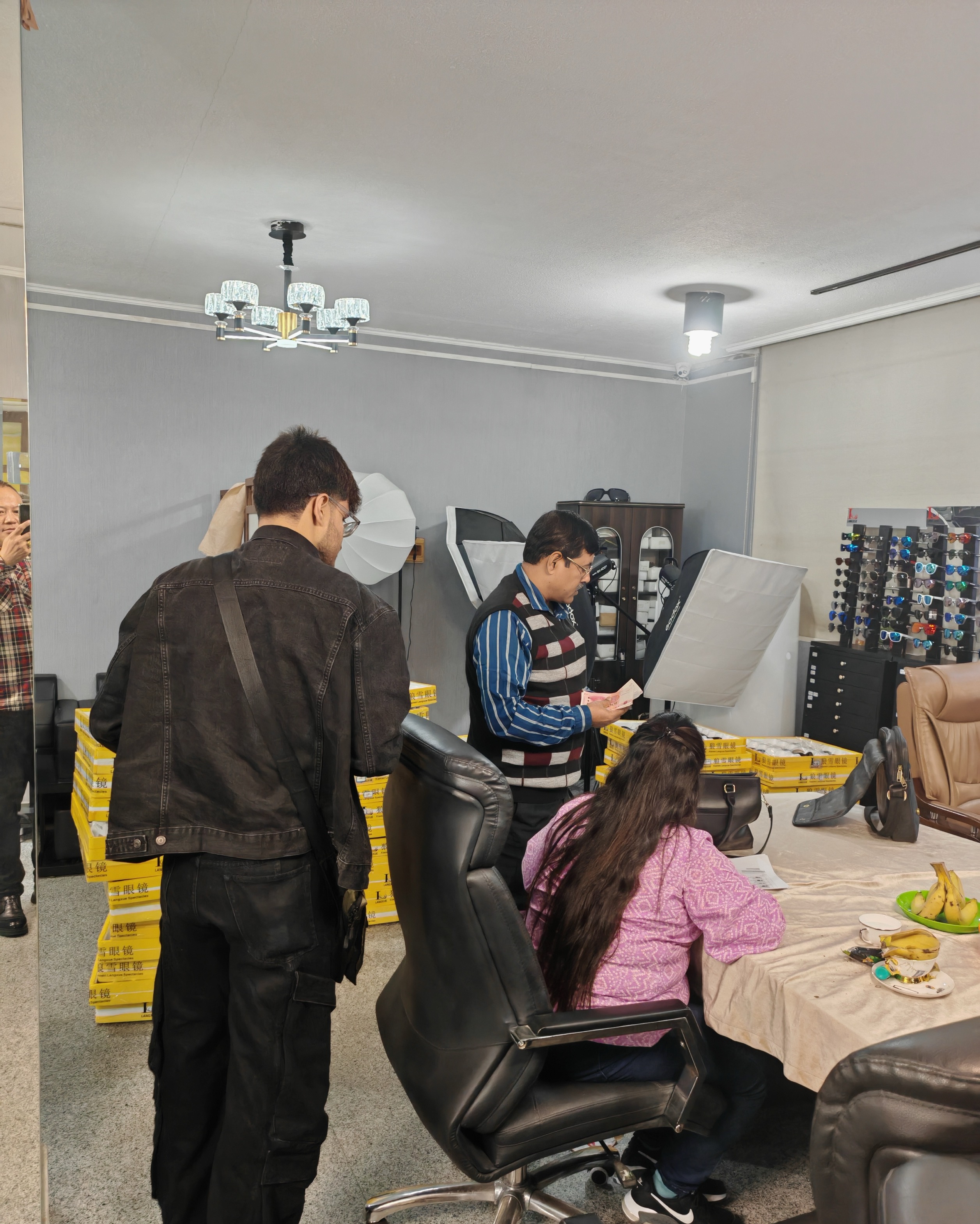 Visitas de invitados, intercambio y cooperación.