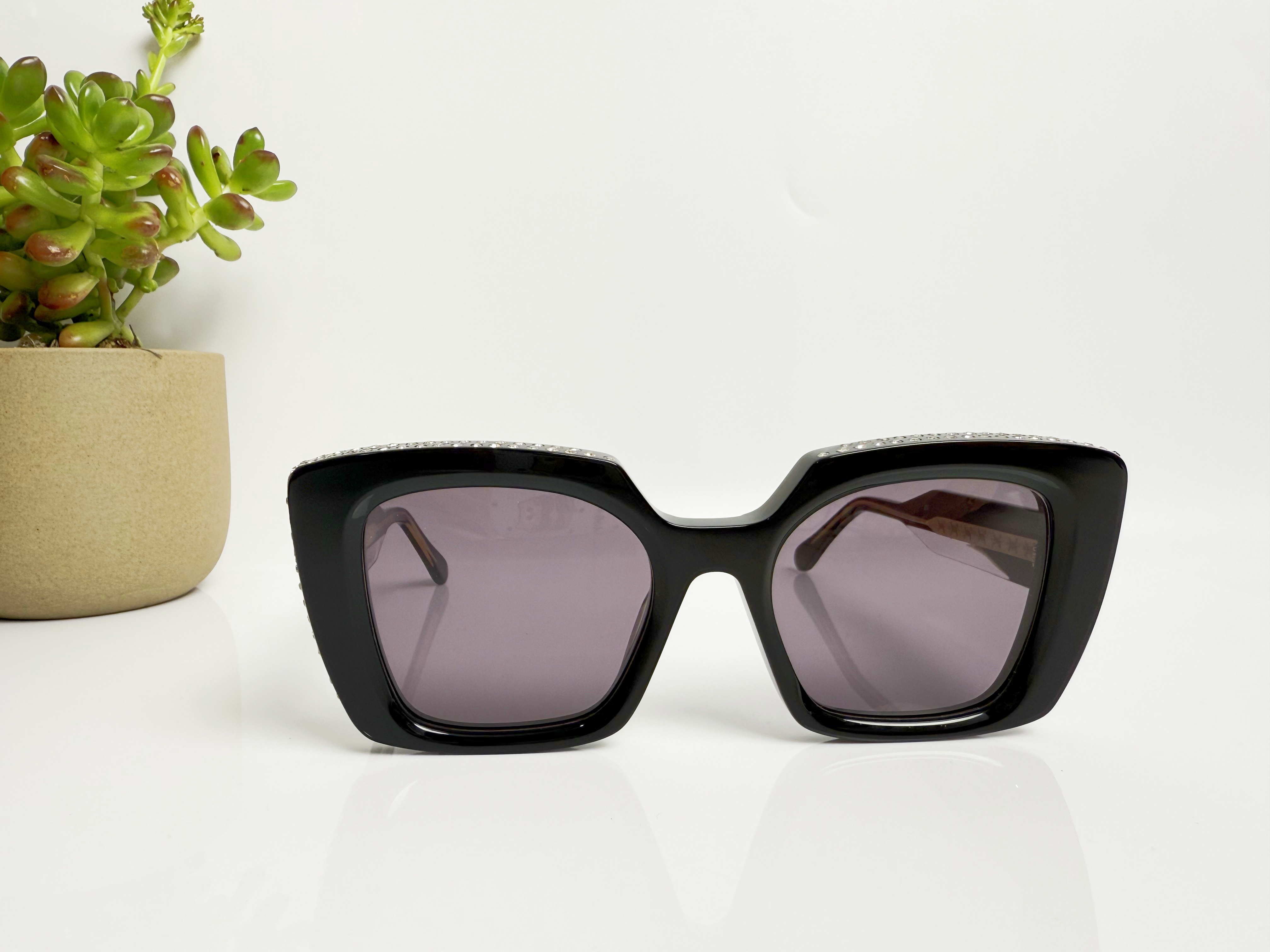 Glamorous Cat-Eye Sunglasses with Rhinestones - UV400 Shield & Acetate Frame