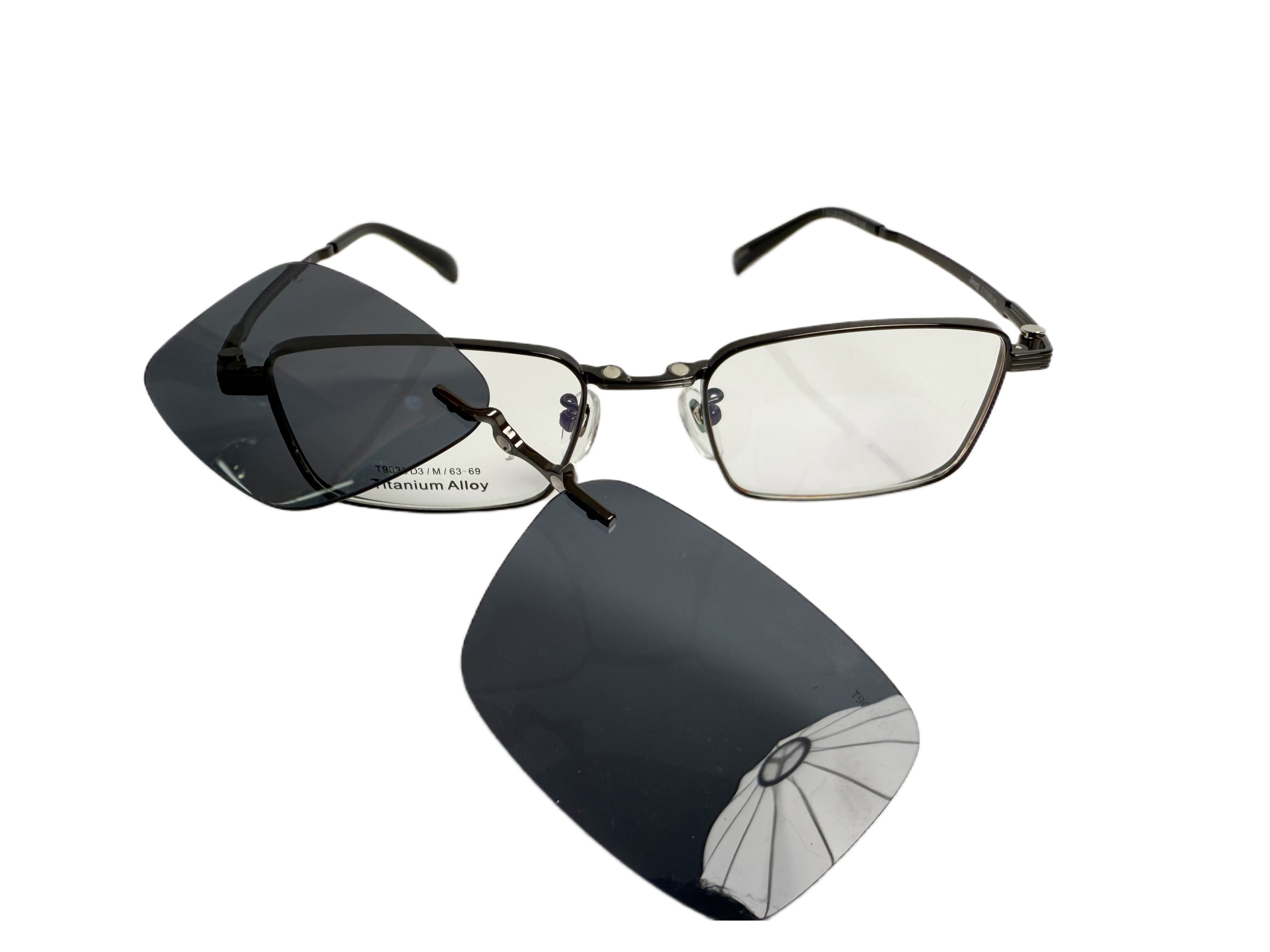 Premium Titanium Magnetic Eyewear - Stylish and Durable