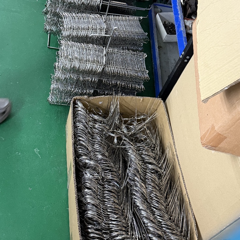 Make a large number of glasses per day - more shipments