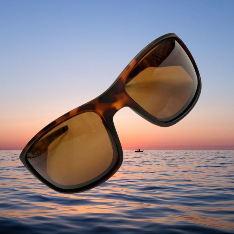 Floating water material, sunglasses, essential travel tools, strong floating water performance