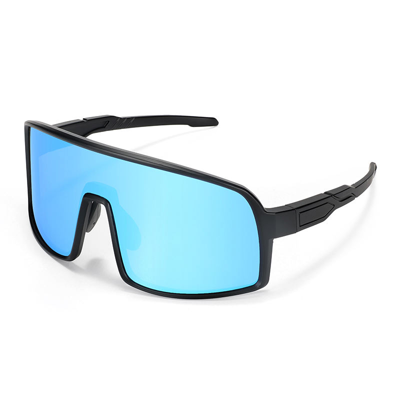 Gözlükler: Görme Düzeltmesinden Moda Bilincine Olağanüstü Bir Yolculuk Gözlükler: Görme Düzeltmesinden Moda Bilincine Olağanüstü Bir Yolculuk