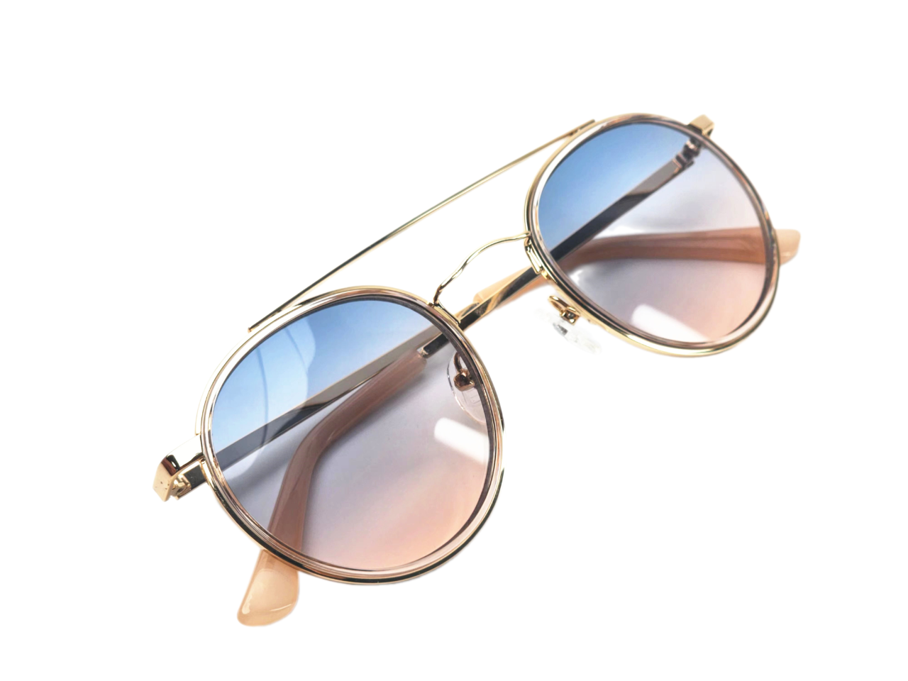 Beyond Functionality: Goggles Transform into a Fashion Statement - Exploring the Latest Trends and Protective Technologies