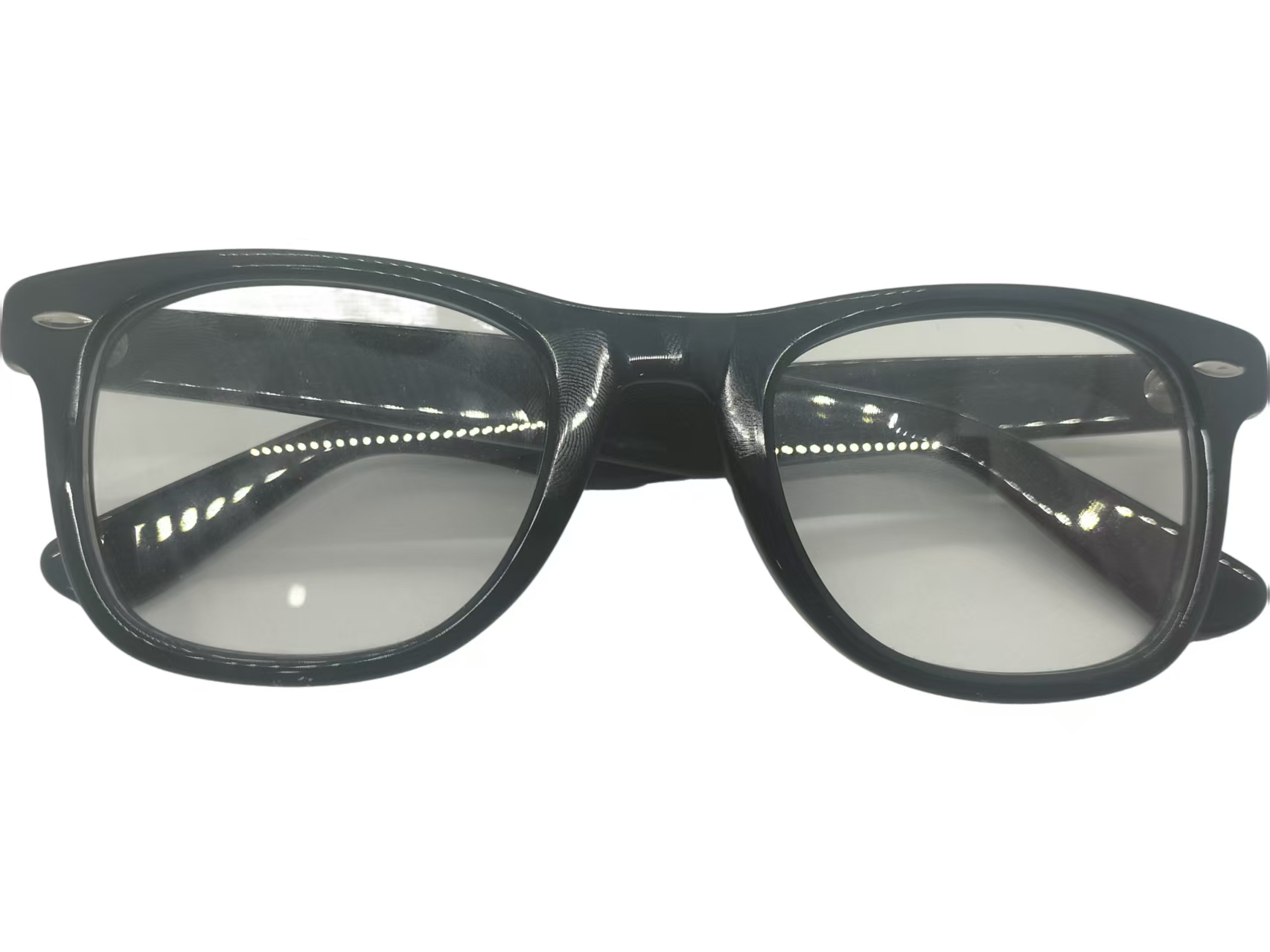 Um guia claro para encontrar bons óculos de leitura Um guia claro para encontrar bons óculos de leitura