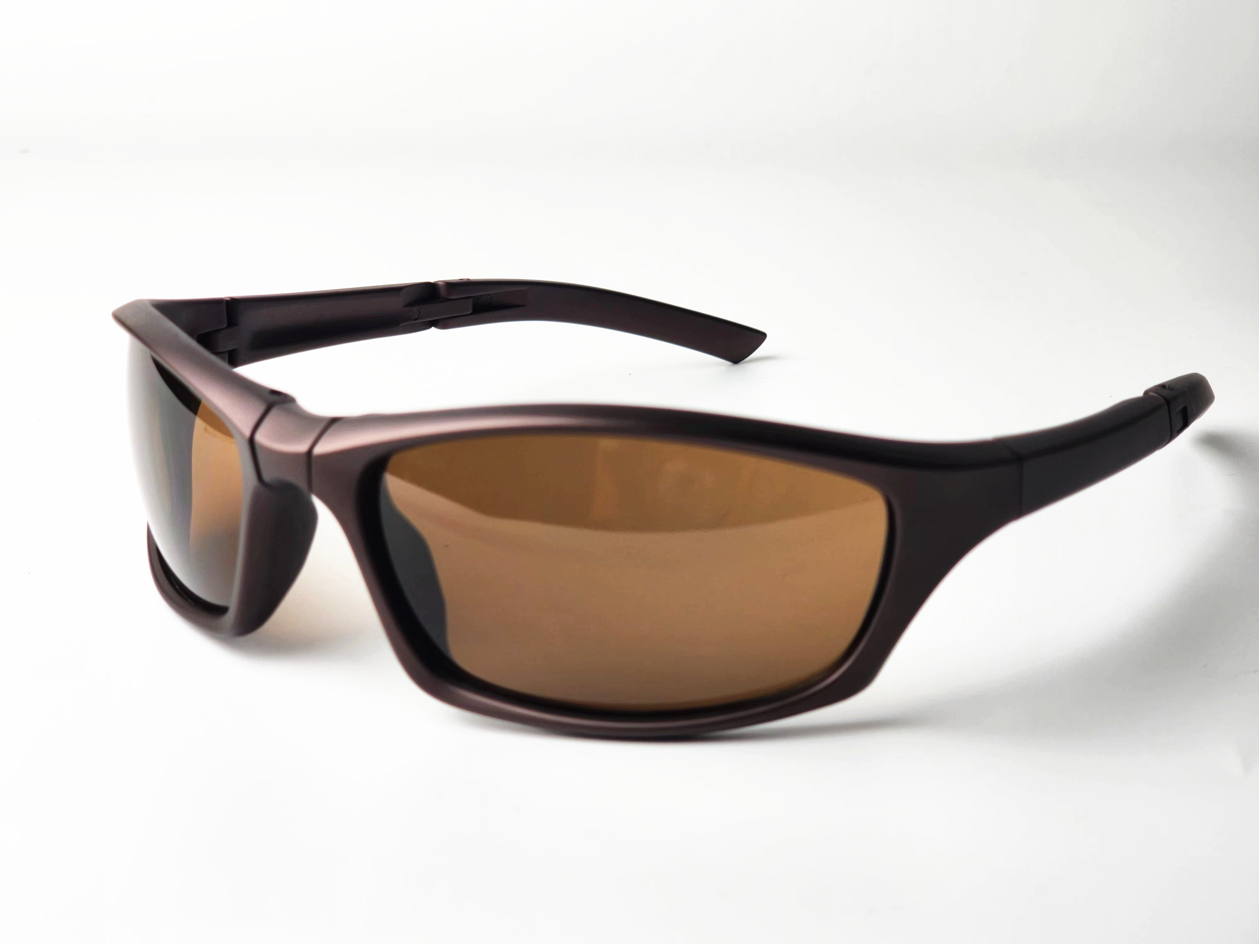 تحديد مظهرك: دليل لخمسة أنماط مميزة للنظارات