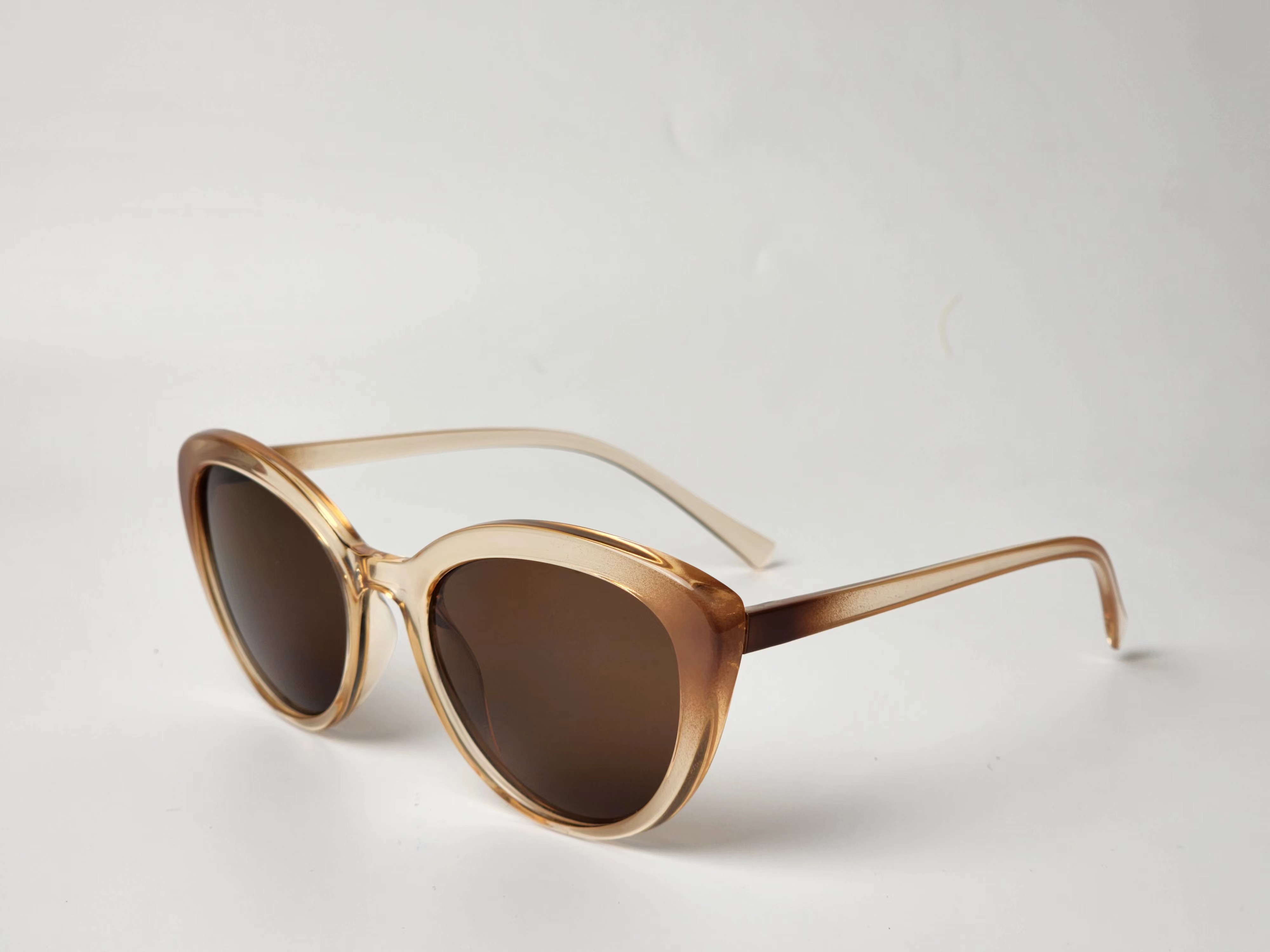 السعي الحديث نحو الوضوح: دليل للنظارات البصرية الذكية