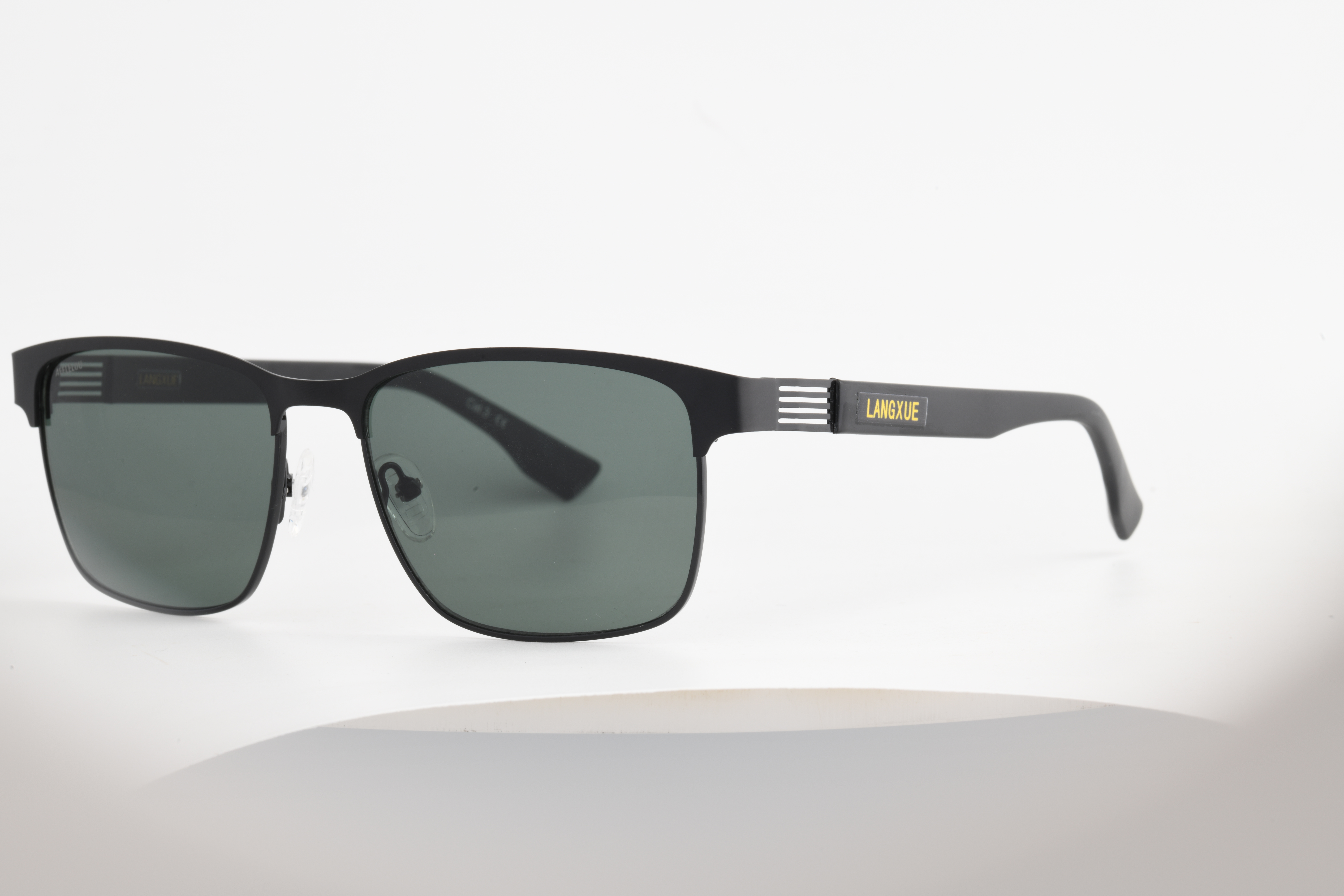 O Guia Essencial para Óculos Modernos: Inovação, Proteção e Estilo O Guia Essencial para Óculos Modernos: Inovação, Proteção e Estilo