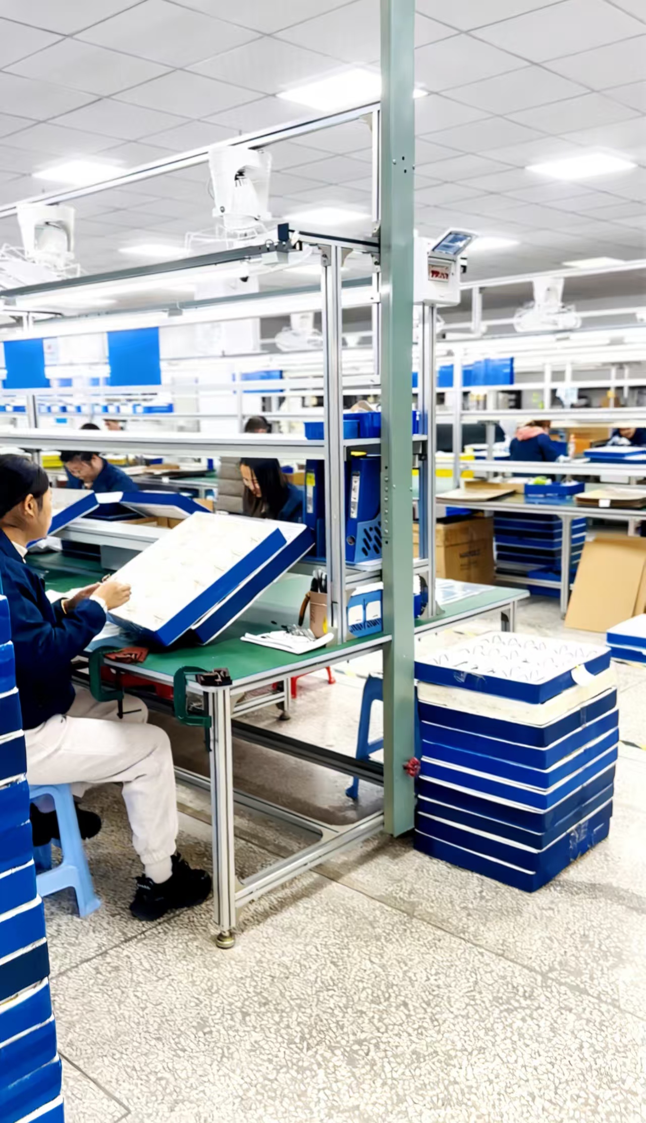 कस्टम आईवियर निर्माता, फैक्ट्री से सीधे सनग्लास खरीदने और अन्य विकल्पों के लिए संपूर्ण गाइड।