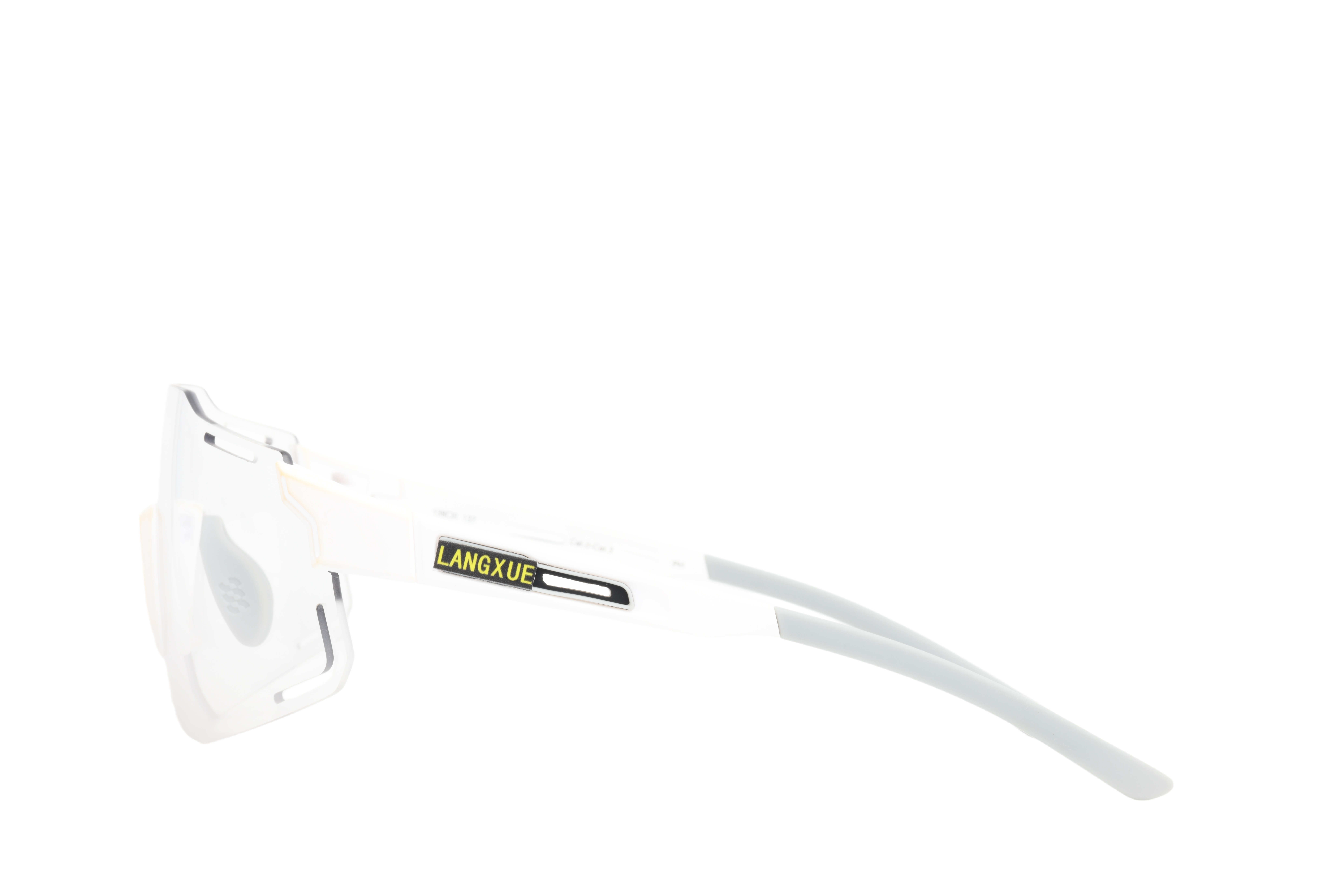 प्रदर्शन और सुरक्षा के लिए सर्वश्रेष्ठ साइकिलिंग आईवियर चुनने के लिए संपूर्ण गाइड