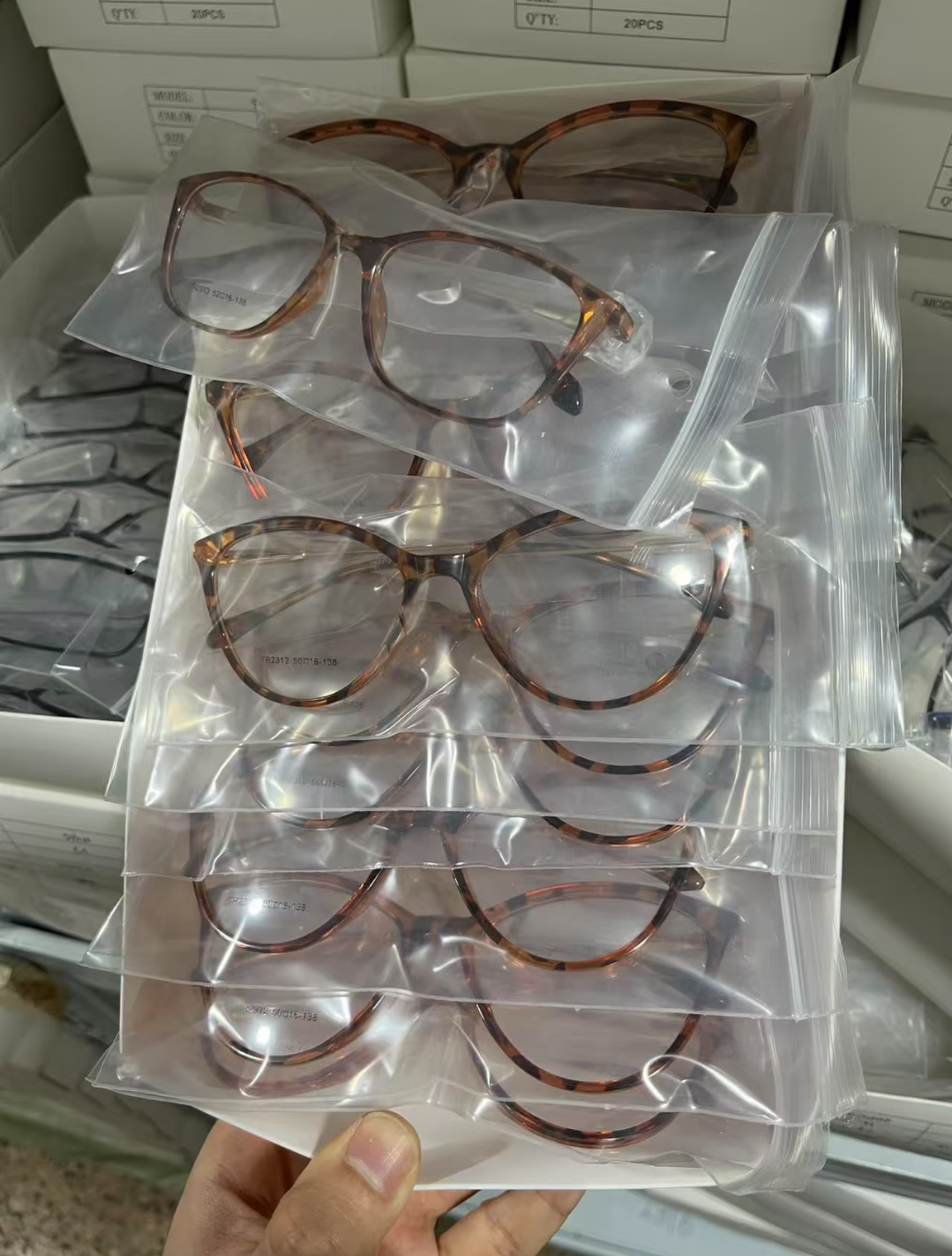 Der ultimative Leitfaden zur Beschaffung hochwertiger Cat-Eye-Brillenfassungen für Einzelhändler und Optikerketten Der ultimative Leitfaden zur Beschaffung hochwertiger Cat-Eye-Brillenfassungen für Einzelhändler und Optikerketten