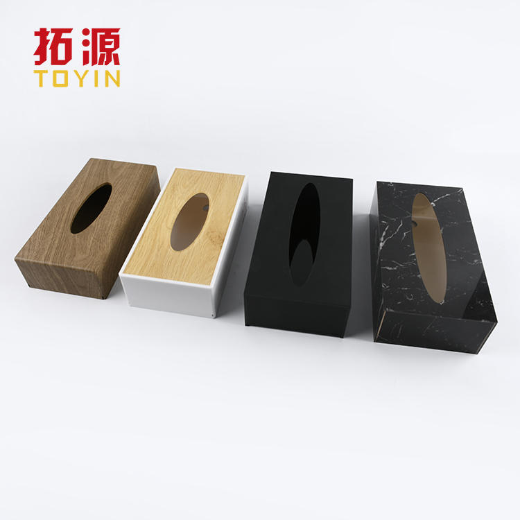 Farbige Acrylboxen