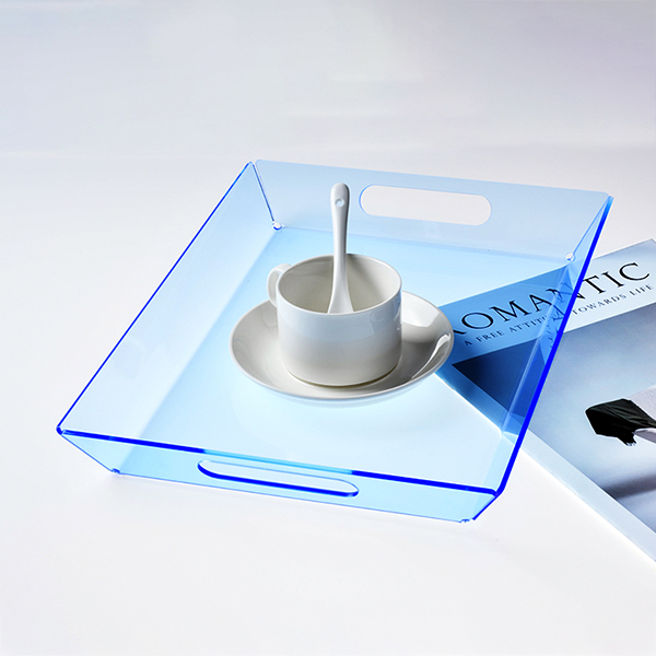 clear acrylic tray