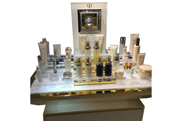 What Makes Gel X Different from Acrylic Nails