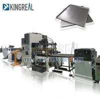 Línea de producción totalmente automática de baldosas metálicas cuadradas de 60 x 60 cm para techo