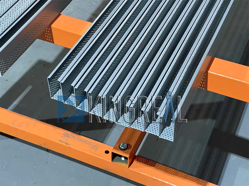 metal baffle ceiling machine