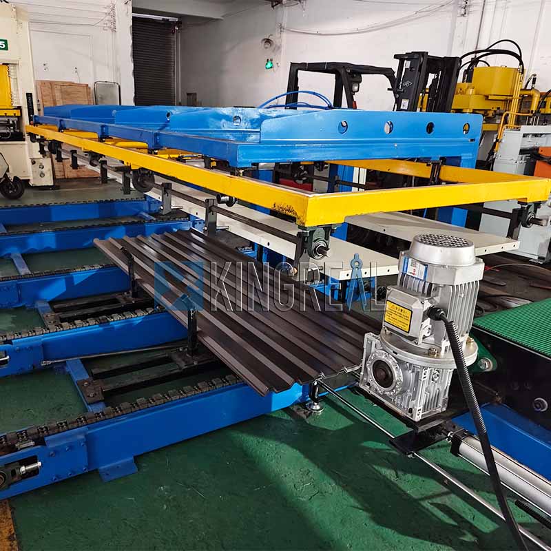 roofing sheet machine