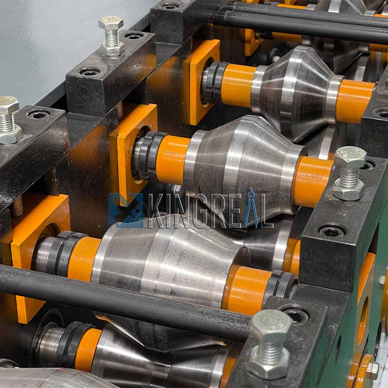 roll forming machine