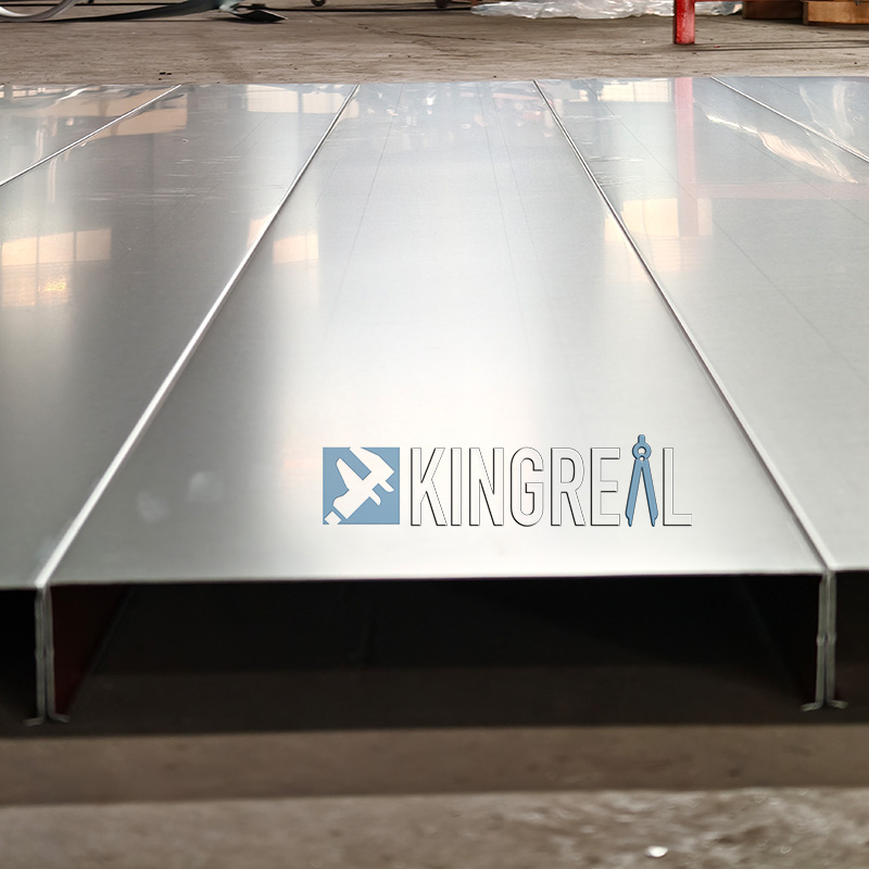 linear aluminum ceiling machine