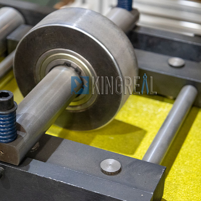 roll forming machine