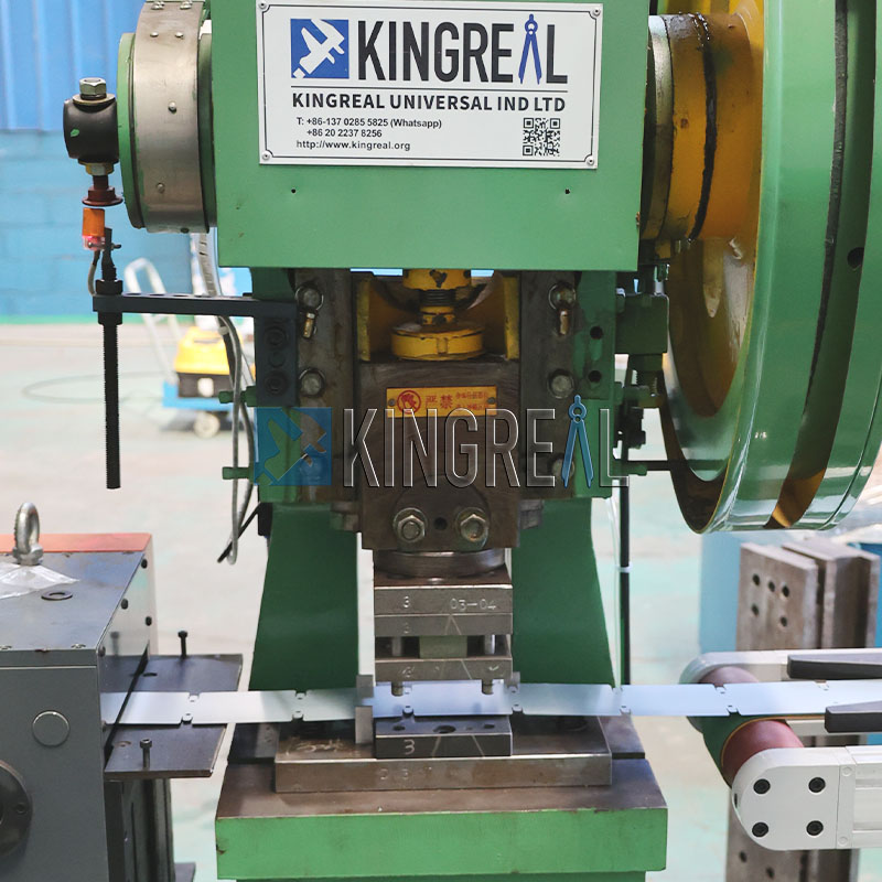 grilyato ceiling machine