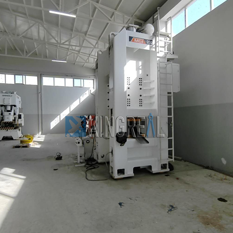 t profile roll forming machine