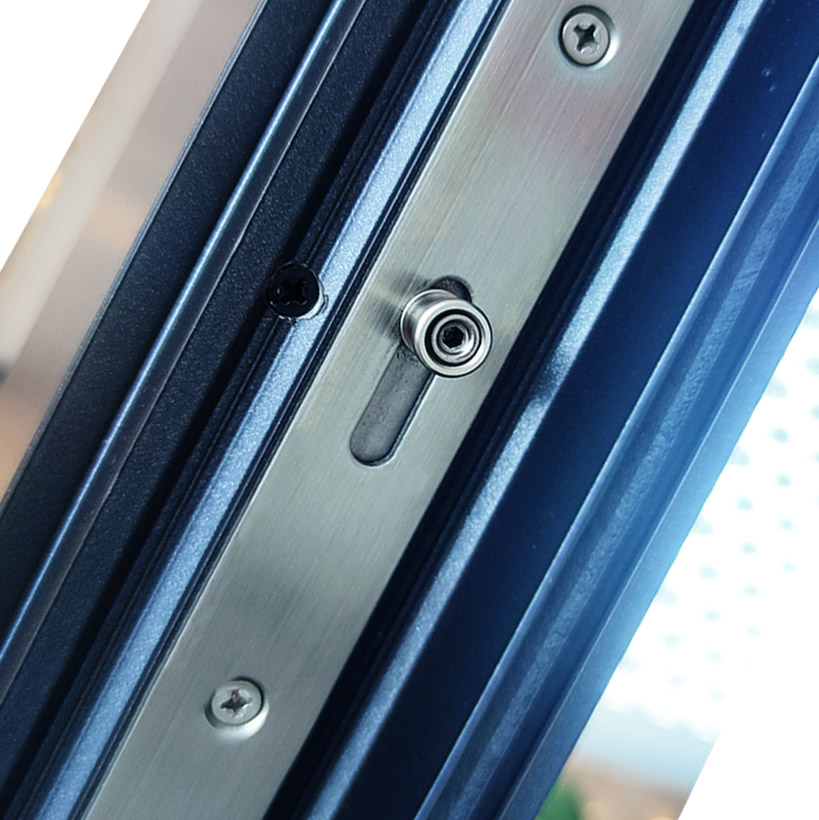 Aluminum alloy folding door