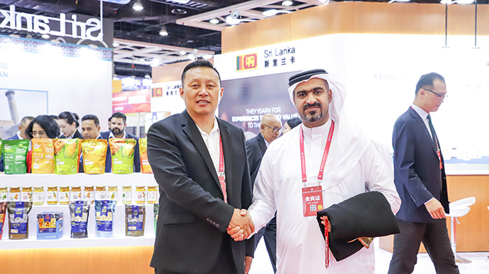 Aluminum system door manufacturer