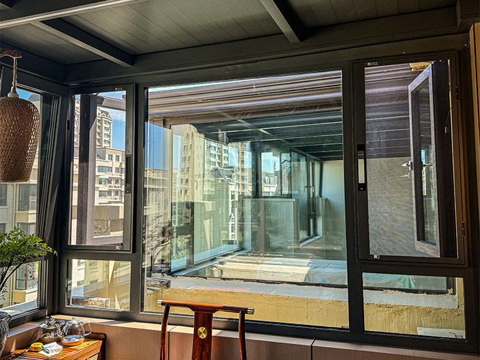 Advantages of outward opening window