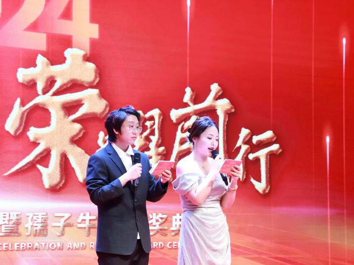 Aluminum system door manufacturer