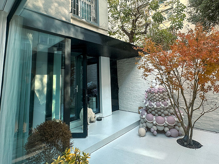 Create a Cozy Home in a Small Courtyard