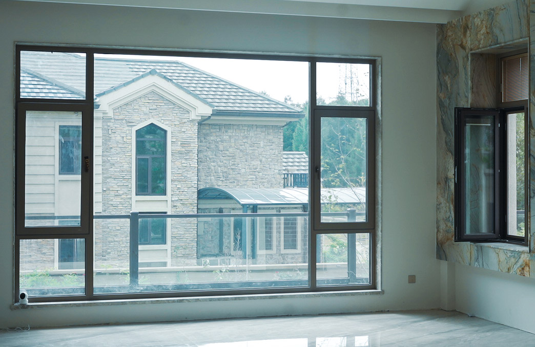 inward opening side-hung aluminum windows