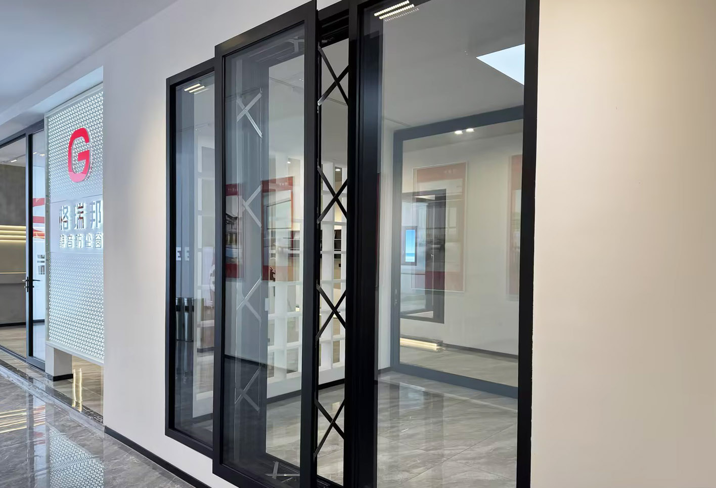 Ventilated Functional Curtain Wall Window